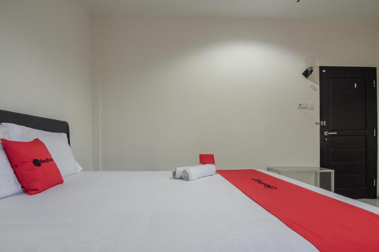 Reddoorz Syariah Near Jamtos Jambi Ξενοδοχείο Εξωτερικό φωτογραφία